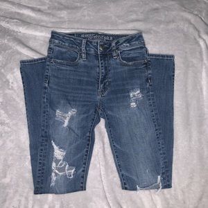High waisted jeans